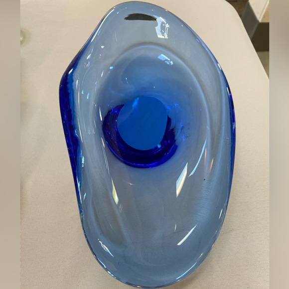Vintage Oblong Art Handblown Blue Transparent Heavy Glass Bowl - Picture 3 of 6